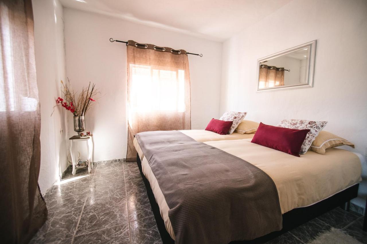 B&B Casa Rubi Alhaurin de la Torre Luaran gambar